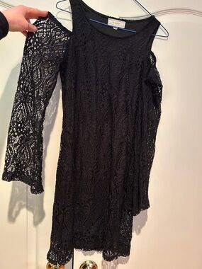 Black Lace cold Shoulder Dress fitted